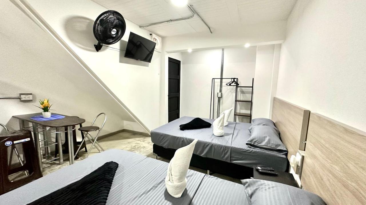Sinu Loft Aparthotel Medellin Bagian luar foto