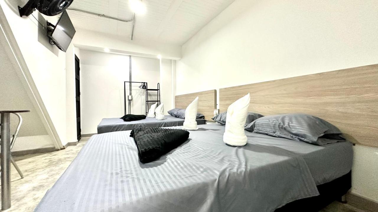 Sinu Loft Aparthotel Medellin Bagian luar foto