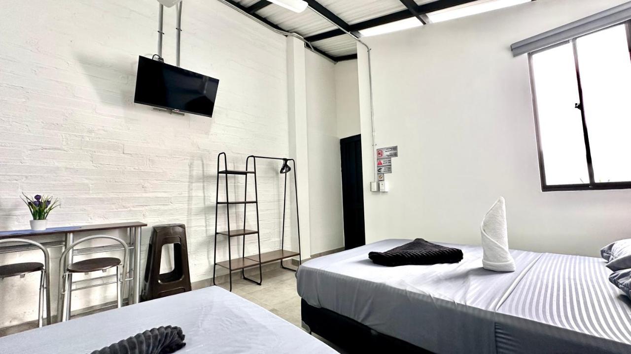 Sinu Loft Aparthotel Medellin Bagian luar foto