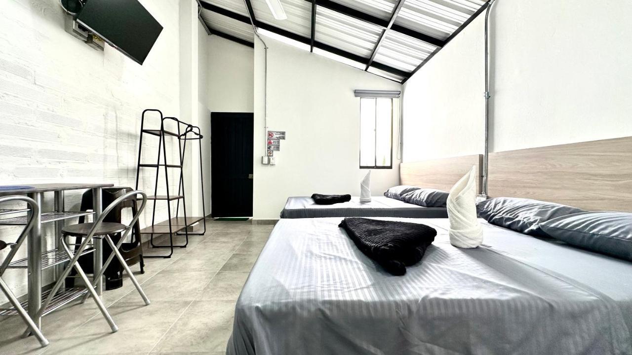 Sinu Loft Aparthotel Medellin Bagian luar foto